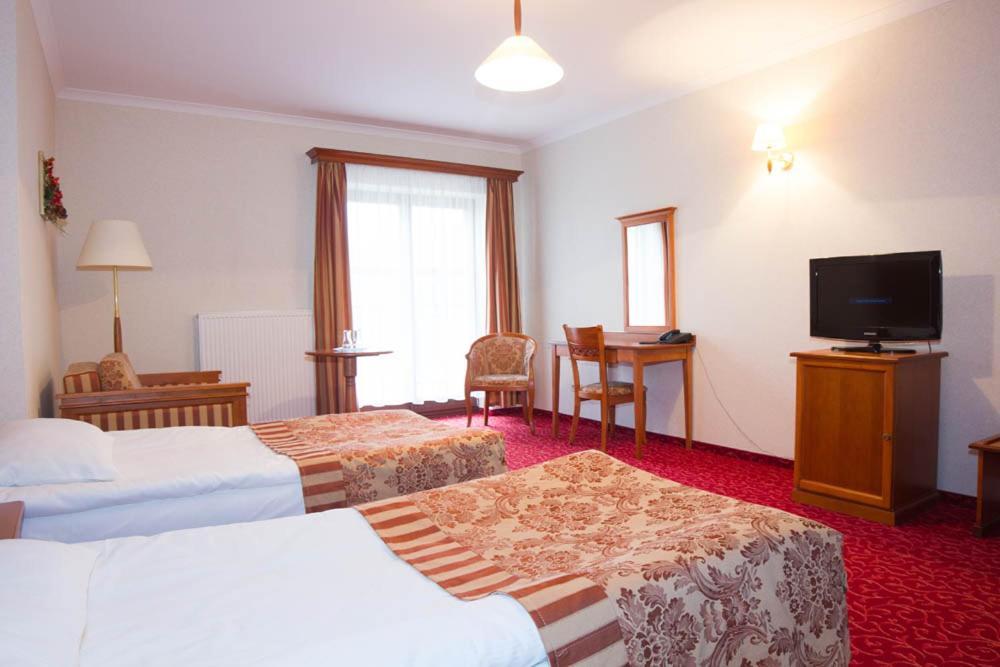 Hotel Stodolka Cminsk المظهر الخارجي الصورة