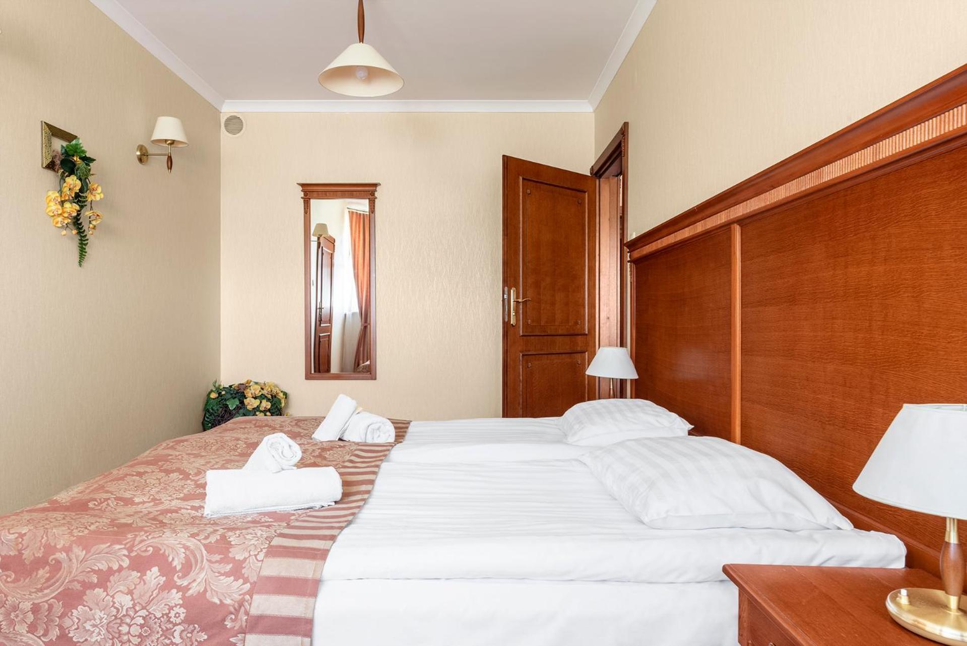 Hotel Stodolka Cminsk المظهر الخارجي الصورة